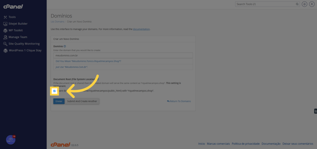 Imagem da tela de criação de novo domínio no cPanel, mostrando os campos de Nome do Domínio e Raiz do Documento.