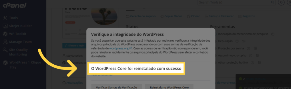 Mensagem de sucesso confirmando que o core do WordPress foi reinstalado