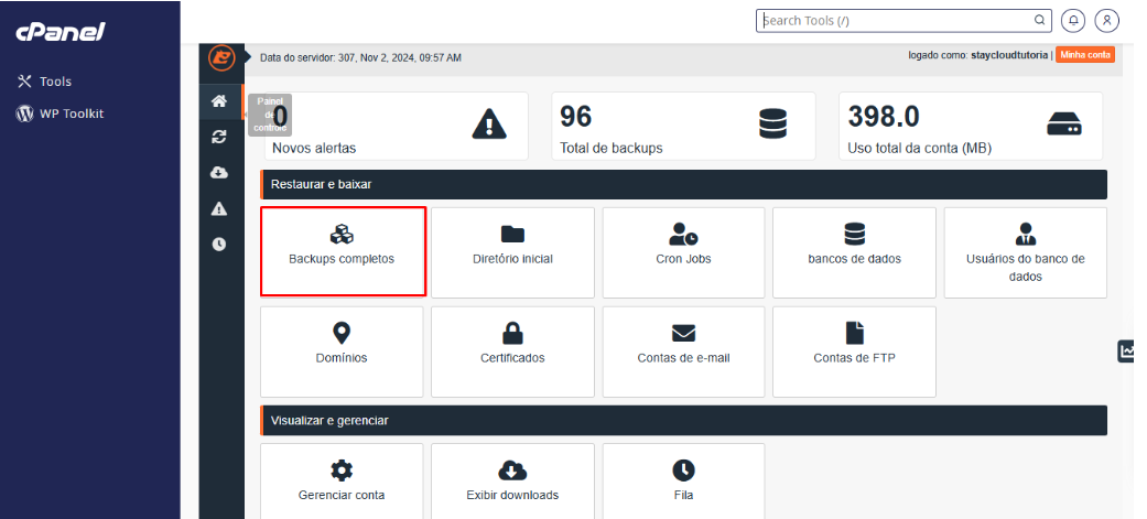 Menu principal do JetBackup 5 mostrando tipos de backup como File Backups e Database Backups.