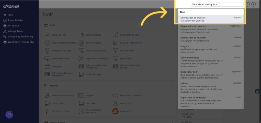 Usando a barra de pesquisa do cPanel para encontrar o Gerenciador de Arquivos.