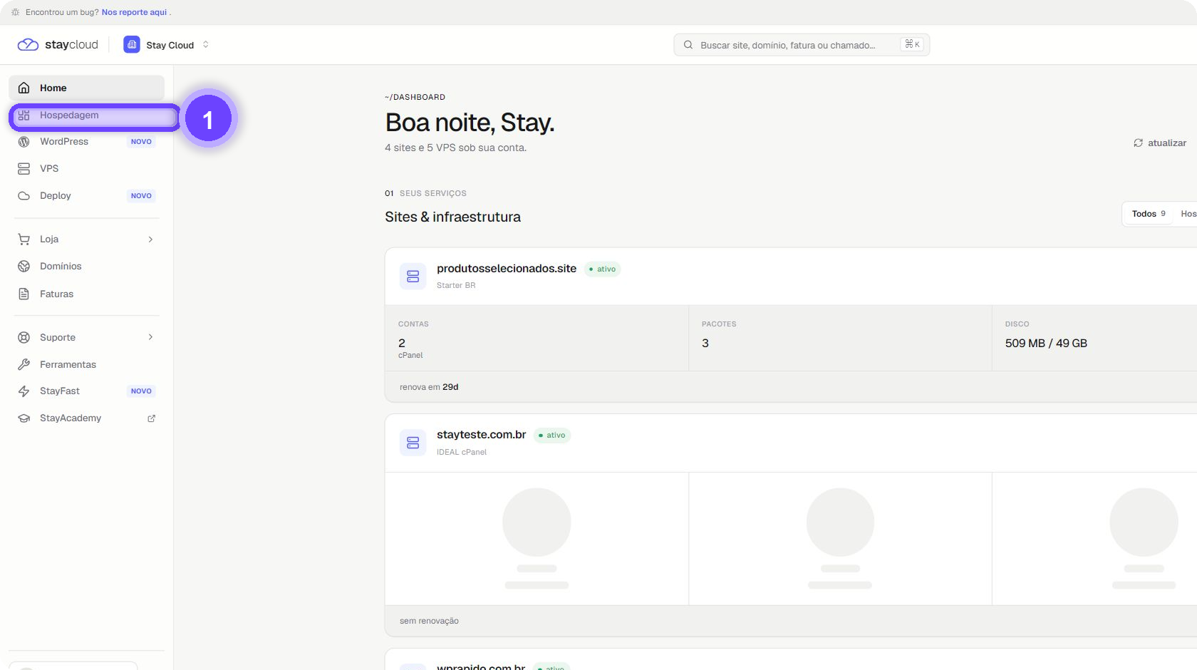 acessar phpMyAdmin StayCloud - menu Hospedagem destacado